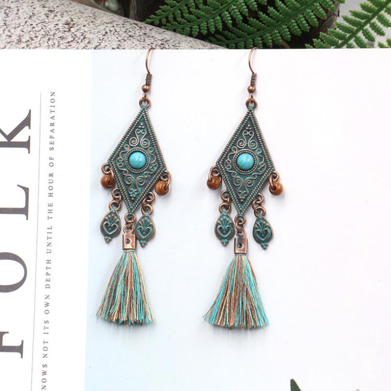 Fashion retro Diamond Earrings female cross border hot sale long style tassel earmuff wood bead accessories wholesale
Fashion retro Diamond Earrings female cross border hot sale long style tassel earmuff wood bead accessories wholesale