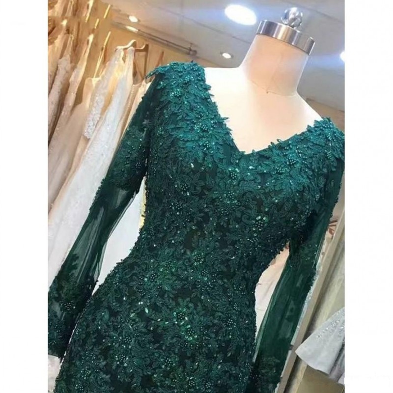 Spring 2020 Women Dresses Evening Wear V Neck Mermaid Court Train Shiny Beaded Lace and Tulle Hunter Green Long Sleeve Evening Gowns