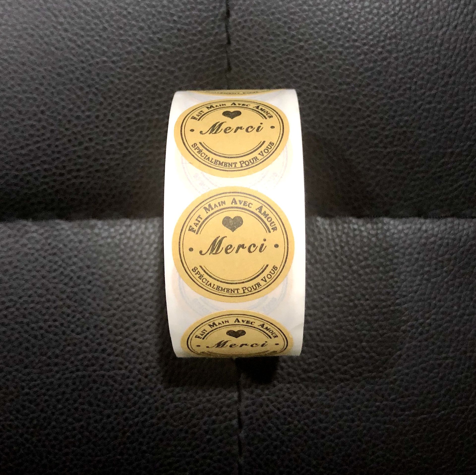 500pcs 1inch Round Merci Kraft Paper Adhesive Stickers Labels Handmade Flavor Package Stickers with High Quality
500pcs 1inch Round Merci Kraft Paper Adhesive Stickers Labels Handmade Flavor Package Stickers with High Quality