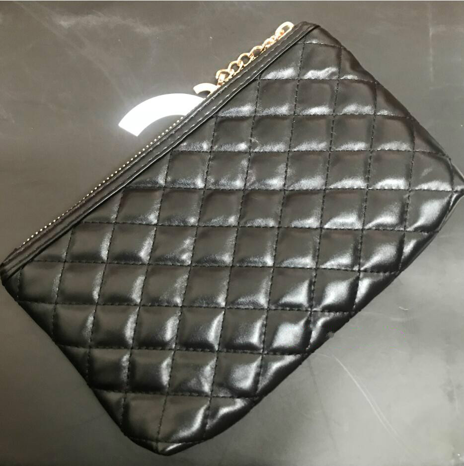 C style Fashion color option makeup storage bag wtih keychain classic pouch fashion organizer VIP Gift
C style Fashion color option makeup storage bag wtih keychain classic pouch fashion organizer VIP Gift