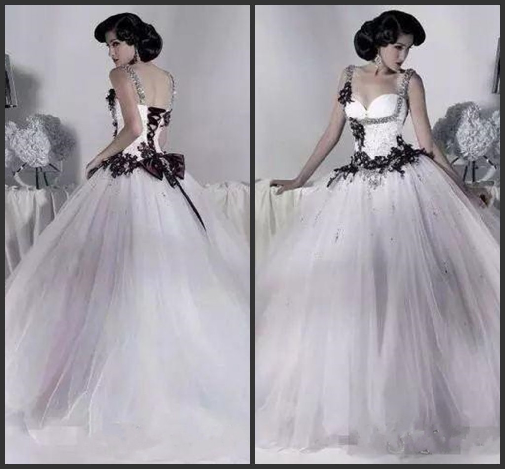 2020 White and Black Tulle Wedding Dresses Beaded Spaghetti Strap Gothic Ball Gown Corset Halloween Bridal Party Gowns Vestidos Long Vintage