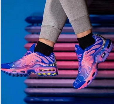 Off just Plus tn 17 colors Trainer Sports Running shoes mens womens air Fashion Increased Ventilation designer Sneakers react Chausseures 1 size 36-45, White;red
Off just Plus tn 17 colors Trainer Sports Running shoes mens womens air Fashion Increased Ventilation designer Sneakers react Chausseures 1 size 36-45, White;red