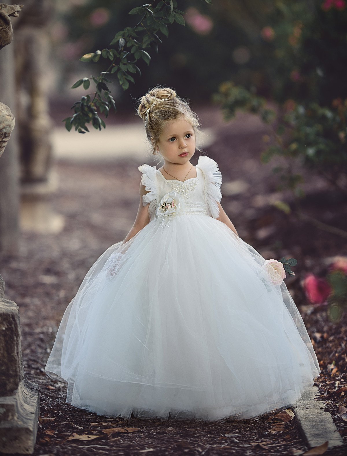 2019 First Holy Communion Dresses Square Neck Lace 3D Flower Ball Gown Flower Girl Dresses V Back Custom Made White girls Pageant Dress