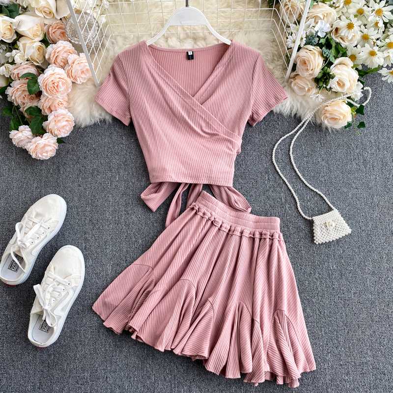 Fashion Women 2 Sets Clothing With Skirts Short V-neck Bandage Crop Top New Summer Female Solid Slim Knitted Two Piece Outfits
Fashion Women 2 Sets Clothing With Skirts Short V-neck Bandage Crop Top New Summer Female Solid Slim Knitted Two Piece Outfits