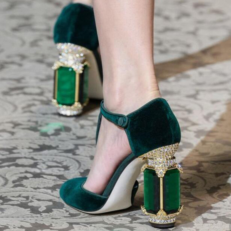 Vintage Style Rhinestone Stud Heel Velvet Pumps Chunky High Heels Ankle Strap Women Pumps Big Gemstone Embellished Heels Party Shoes, As pic 2
Vintage Style Rhinestone Stud Heel Velvet Pumps Chunky High Heels Ankle Strap Women Pumps Big Gemstone Embellished Heels Party Shoes, As pic 2