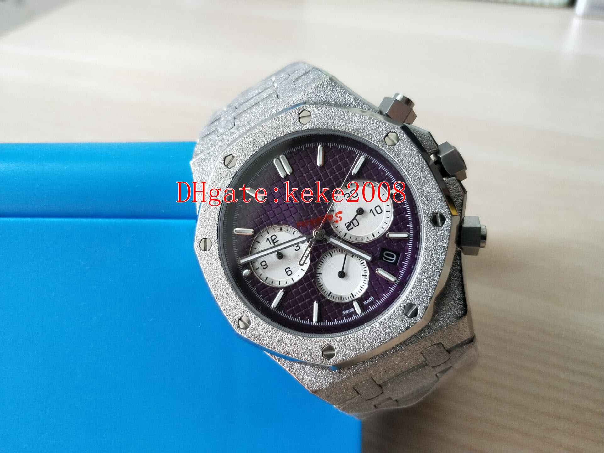 Latest New Fashion High quality Wristwatches 26331BC.GG.1224BC.01 26331 41mm Stainless Steel VK Quartz Chronograph Work Mens Watch Watches, Purple
Latest New Fashion High quality Wristwatches 26331BC.GG.1224BC.01 26331 41mm Stainless Steel VK Quartz Chronograph Work Mens Watch Watches, Purple
