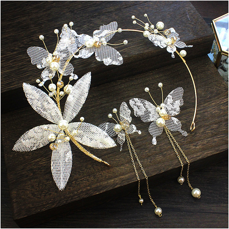 Korean Bride Headwear Celestial Immortals Beautiful Korean Sweet Temperament Wedding Dress Lace Flower Butterfly Hair Hoop Ornaments
Korean Bride Headwear Celestial Immortals Beautiful Korean Sweet Temperament Wedding Dress Lace Flower Butterfly Hair Hoop Ornaments