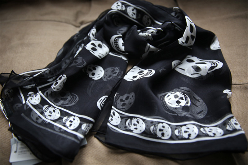 Fashion-Brand designer skull scarf for women and men Best quality 100% pur silk satin fashion women brand scarves pashmina shawls