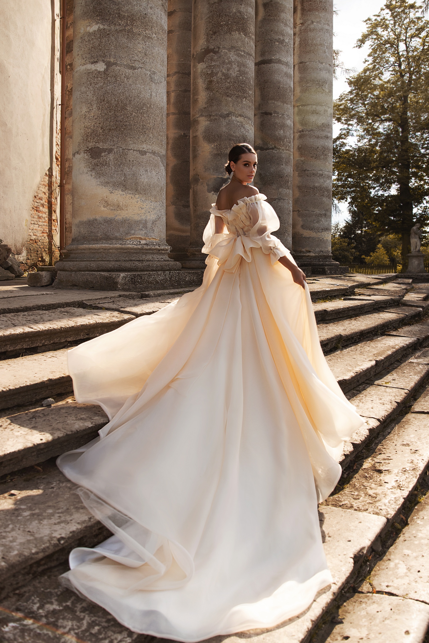 Modest Satin 2020 Wedding Dresses Off The Shoulder Long Sleeve Bridal Gowns Sweep Train Wedding Dress robe de mariée