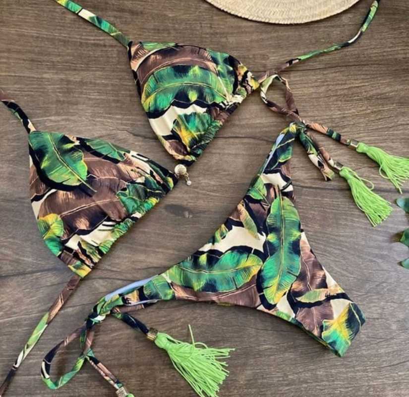 2020 New Two-piece Swimsuits Print Bikini Women' Striped beach wear Swimwear Female Floral Sexy Suits Low Waist Young Style
2020 New Two-piece Swimsuits Print Bikini Women' Striped beach wear Swimwear Female Floral Sexy Suits Low Waist Young Style