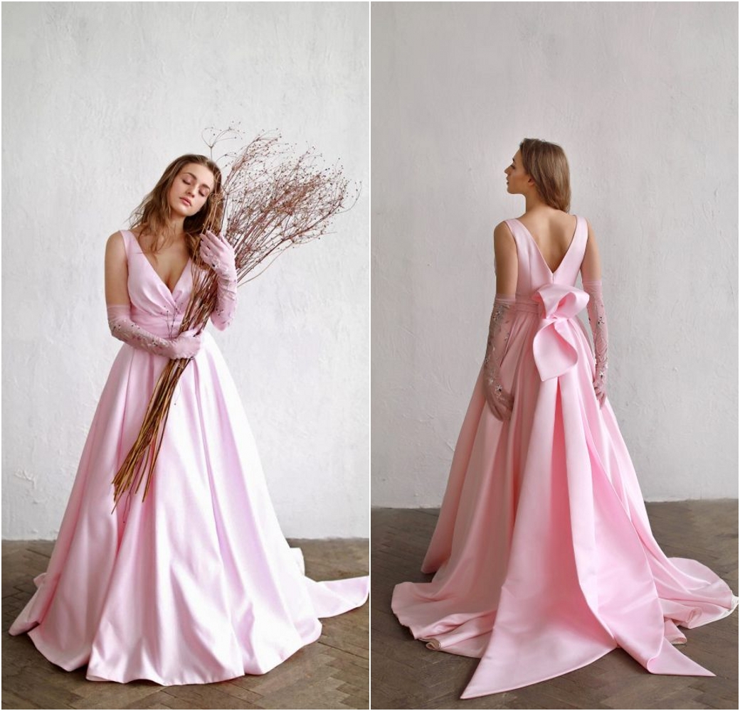 2020 Elegant Pink Prom Dresses Deep V Neck A Line Satin Evening Dresses Bow Sweep Train Formal Party Wear Custom Robes De Soirée
