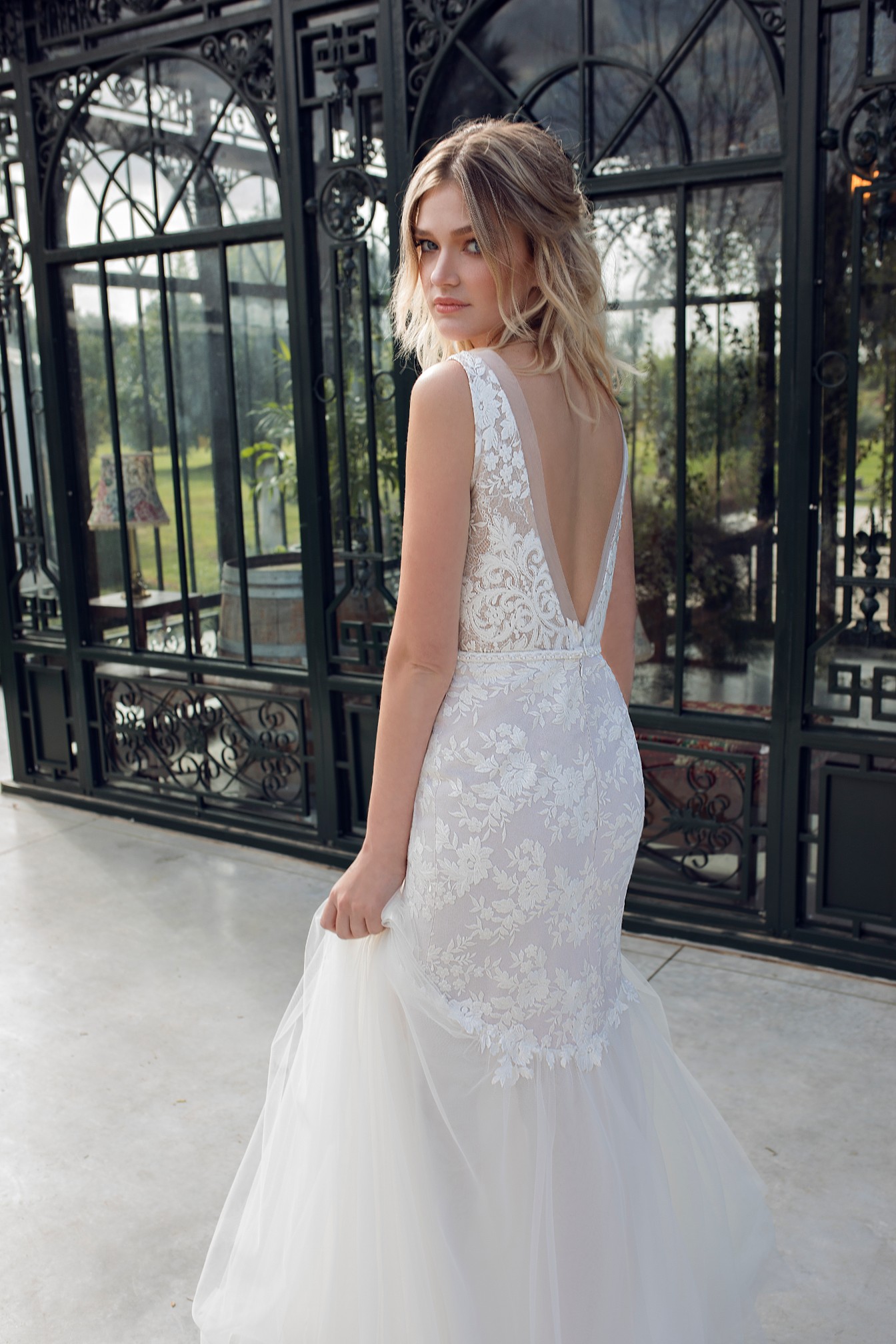 Limor Rosen Mermaid Wedding Dresses Sheer V Neck Lace Appliques Front Split Bridal Gowns Sweep Train Beach Wedding Dress