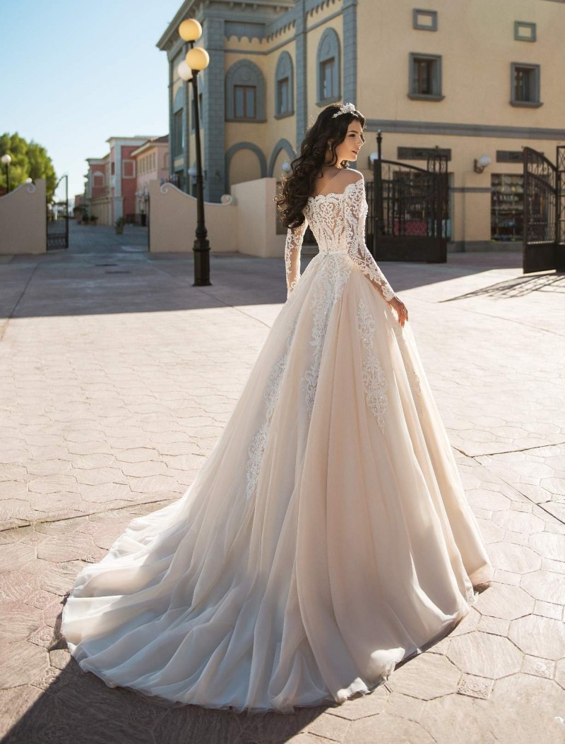 new country wedding dresses long sleeve sheer jewel neck lace appliqued boho wedding dress bridal gowns robe de mariee