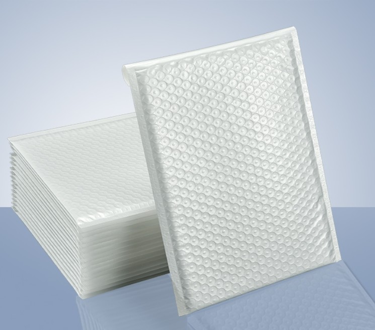 Different Specifications Matte White Bubble Film Envelope Bag Foam Express Delivery Packaging Mailing Envelope Bag Protection