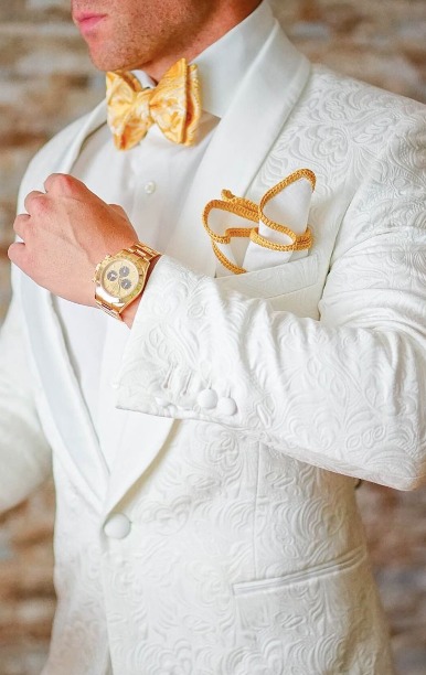 Classic Design White Paisley Groom Tuxedos Groomsmen Shawl Lapel Best Man Suit Wedding Men's Blazer Suits (Jacket+Pants+Bow Tie) NO:593, Same as image
Classic Design White Paisley Groom Tuxedos Groomsmen Shawl Lapel Best Man Suit Wedding Men's Blazer Suits (Jacket+Pants+Bow Tie) NO:593, Same as image