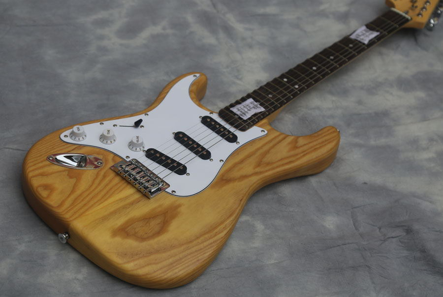 Custom High Quality lefty Electric Guitar, ,left handed ash body strat natural in stock, shipped out quickly
Custom High Quality lefty Electric Guitar, ,left handed ash body strat natural in stock, shipped out quickly