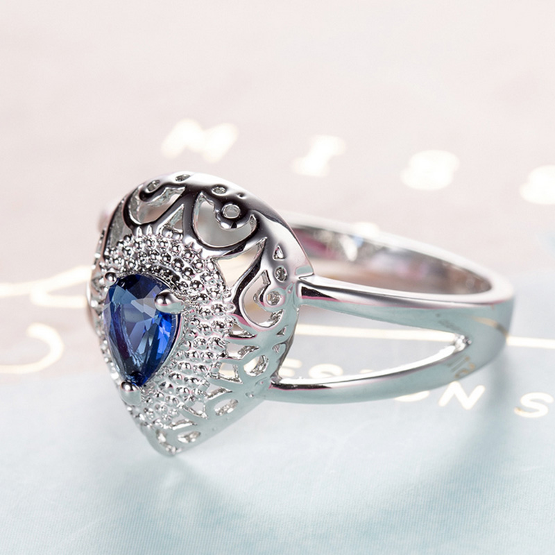 wholesale 2019 New Holiday gift Water Drop Vintage London Blue Topaz Gems Silver Ring For Women Wedding Jewelry Gift