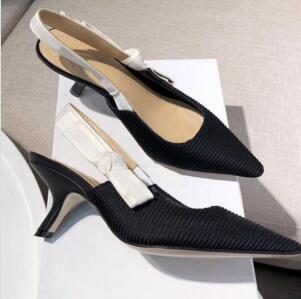 Summer fashion comma heel Sling back pump Bow Letter Bandage flat Heel Shoes woman Runway Pointed Toe Gladiaor Sandals size35-40, Black
Summer fashion comma heel Sling back pump Bow Letter Bandage flat Heel Shoes woman Runway Pointed Toe Gladiaor Sandals size35-40, Black