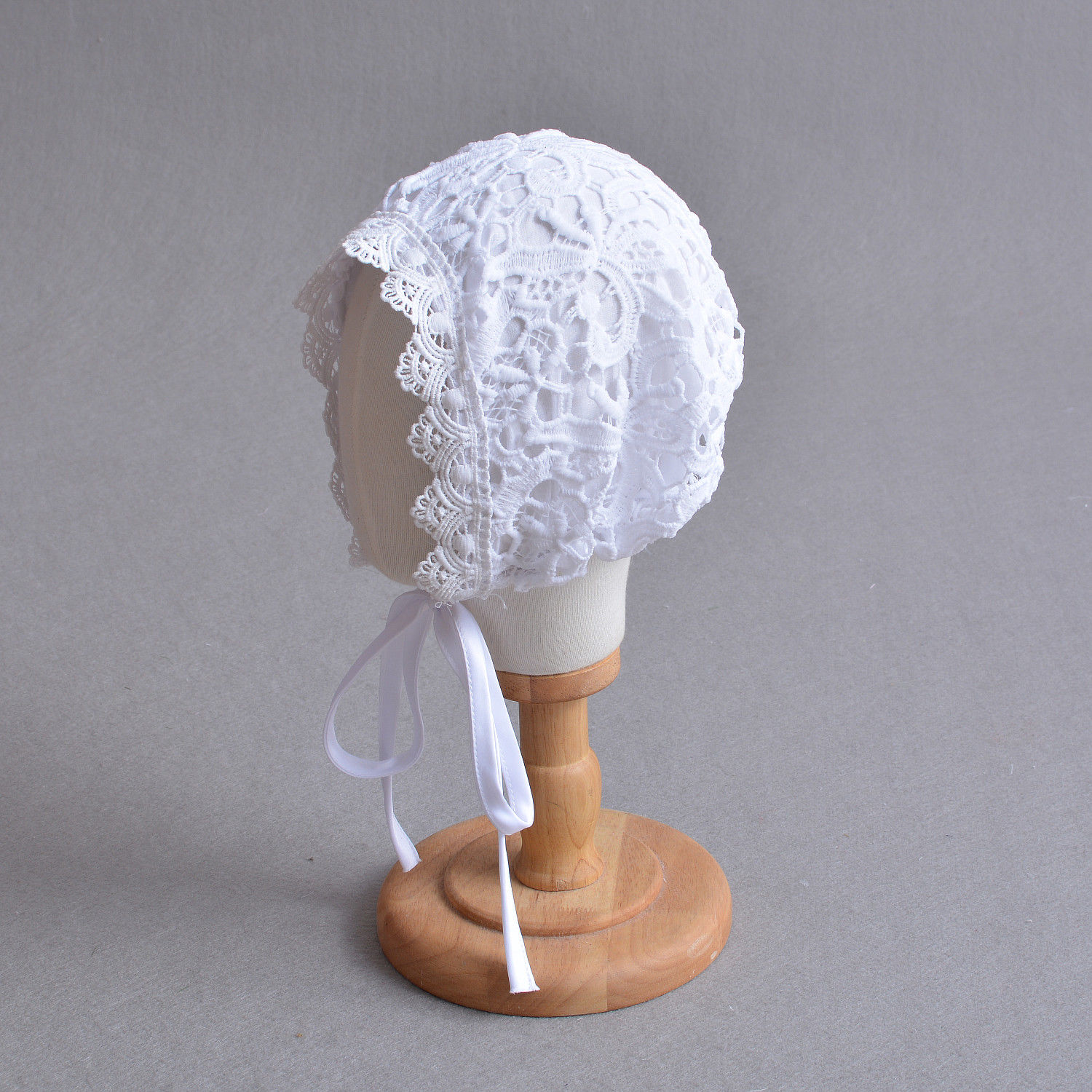 White Lace Christening Gowns 2019 New Infant Toddler Antique Vintage Baptism Dresses With Bonnet First Communication Dress