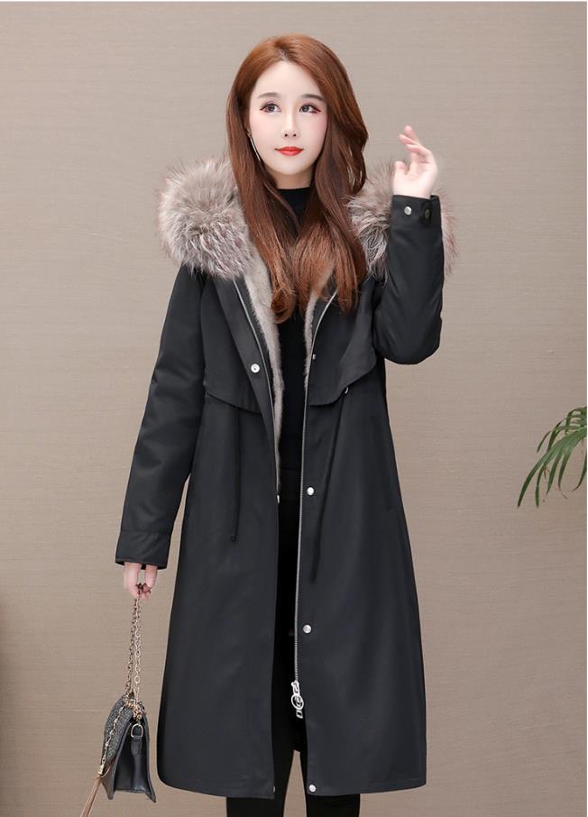 Hot sale Women Winter Jacket Ladies Real Raccoon Fur Collar Duck Down Inside Warm Coat Femme With All The Tag Short Coat, Black
Hot sale Women Winter Jacket Ladies Real Raccoon Fur Collar Duck Down Inside Warm Coat Femme With All The Tag Short Coat, Black