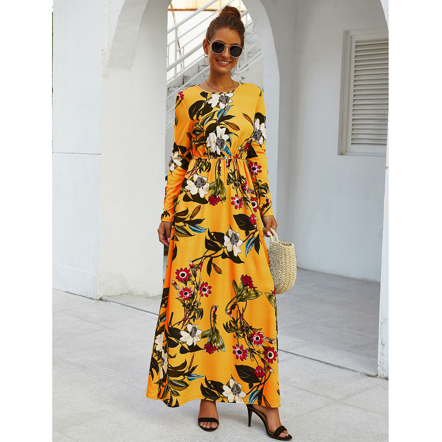 2019 new winter explosion models in Europe and pocket printing long-sleeved round neck dress waist dress