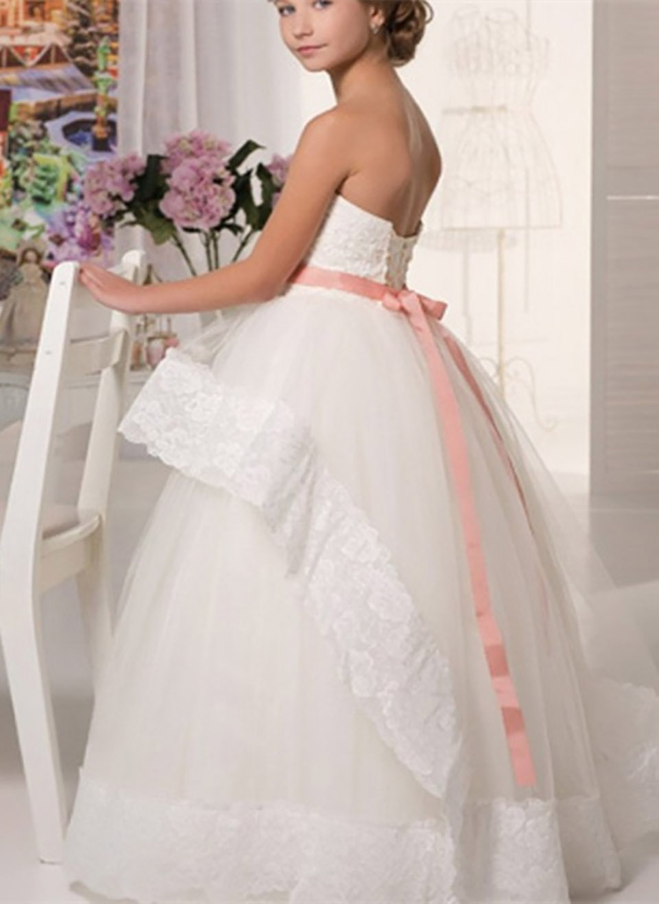 Flower Girl Dresses Sleeveless Lace Applique For Weddings Halter Beaded Sash Floor Length For Girls First Communion Dresses