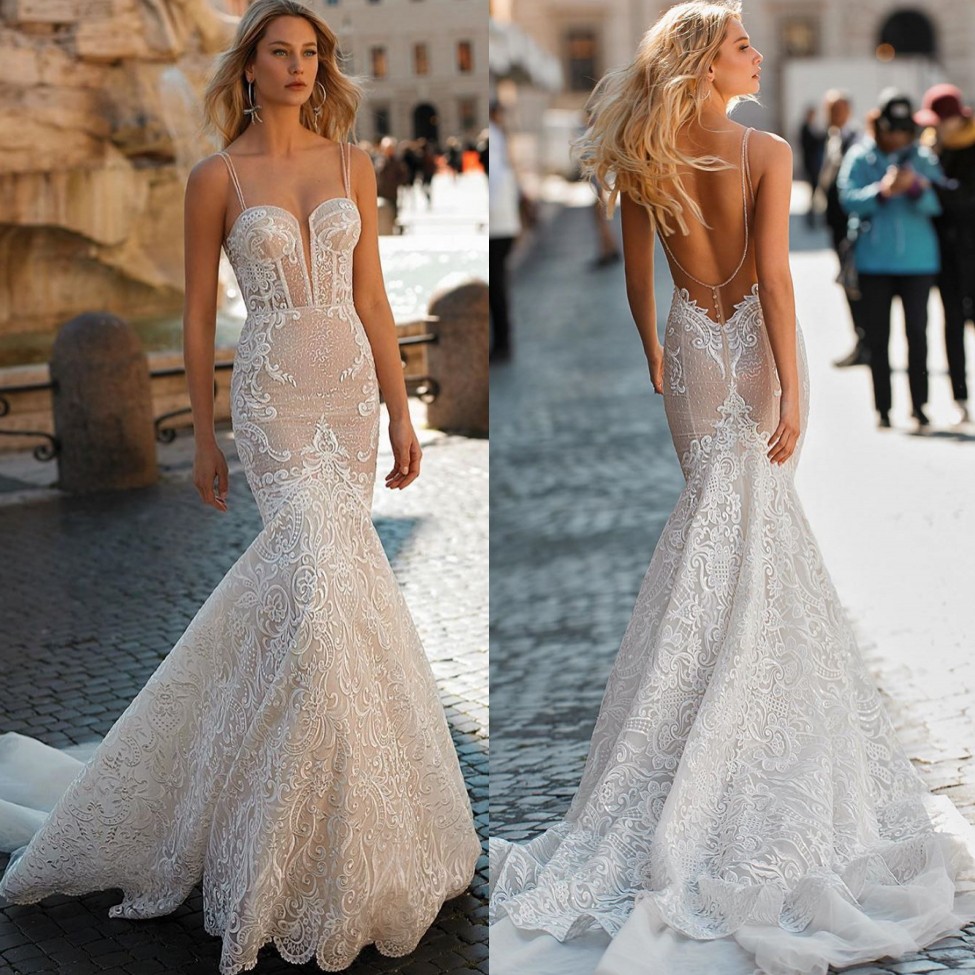 Berta Mermaid Lace Backless Wedding Dresses Plunging Neck Appliqued Bridal Gowns Plus Size Sweep Train robes de mariée