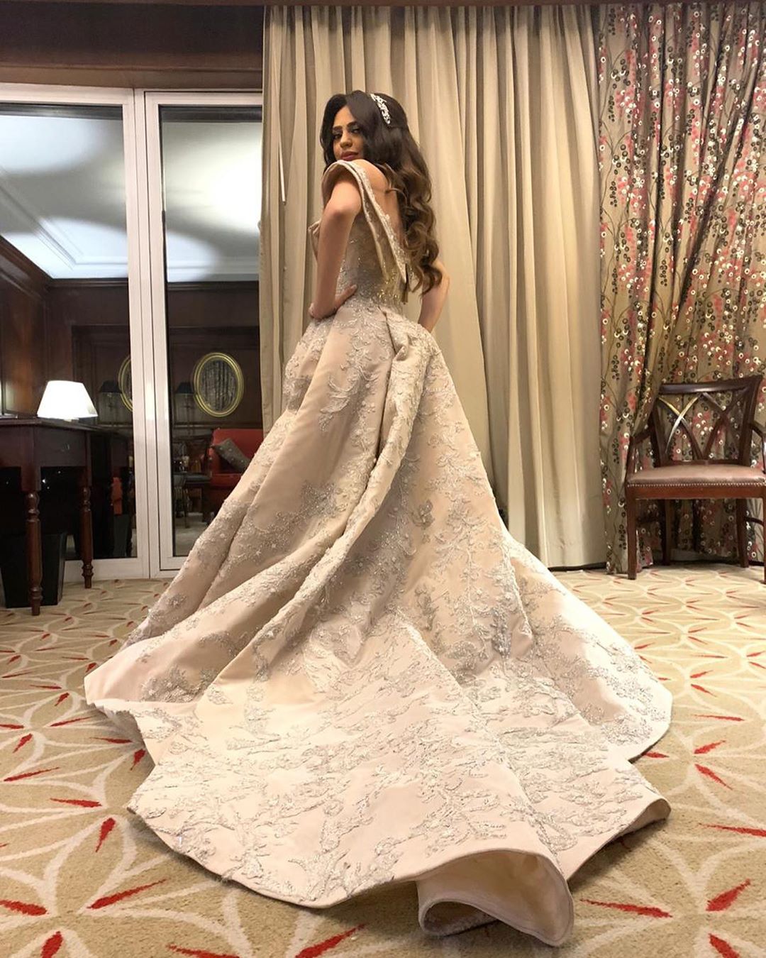 Ebi 2020 Arabic Aso Urious Lace Crystals Evening Sweetheart Sheath Sexy Prom Dresses Vintage Formal Party Second Reception Gowns