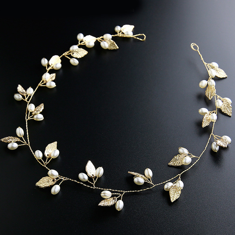 Golden Baroque Alloy Leaf Manual Pearl Soft Chain Hair Band Bride Bridesmaid Headwear
Golden Baroque Alloy Leaf Manual Pearl Soft Chain Hair Band Bride Bridesmaid Headwear