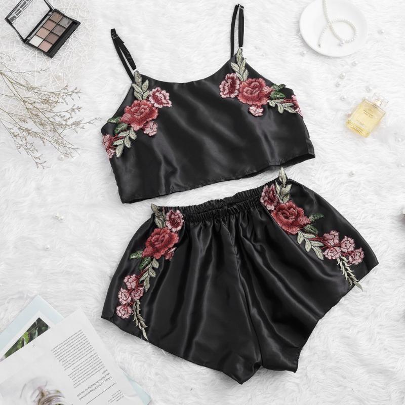 Black White Roses Embroidery Sleepwear Women Sexy Satin Silk Pajamas Sets Casual Tank Tops + Sleepwear Shorts Set New Lingerie #
Black White Roses Embroidery Sleepwear Women Sexy Satin Silk Pajamas Sets Casual Tank Tops + Sleepwear Shorts Set New Lingerie #