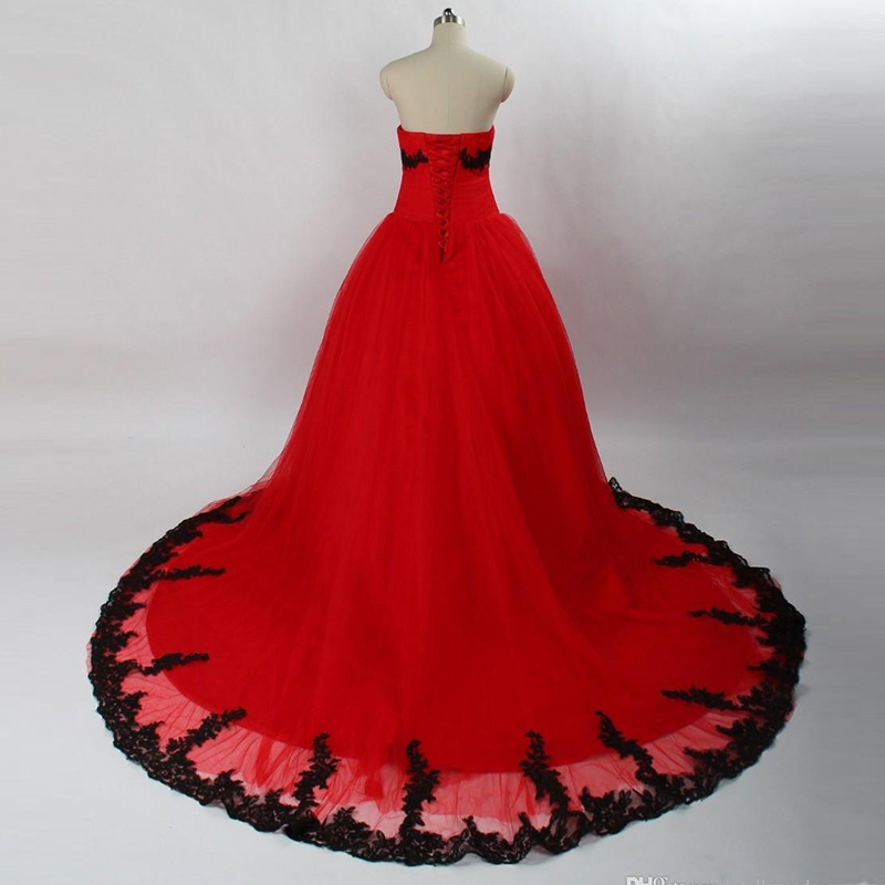 Black And Red Gothic Ball Gown Wedding Dresses Sweetheart Lace Appliques 1960s Colorful Bridal Gowns Lace Up