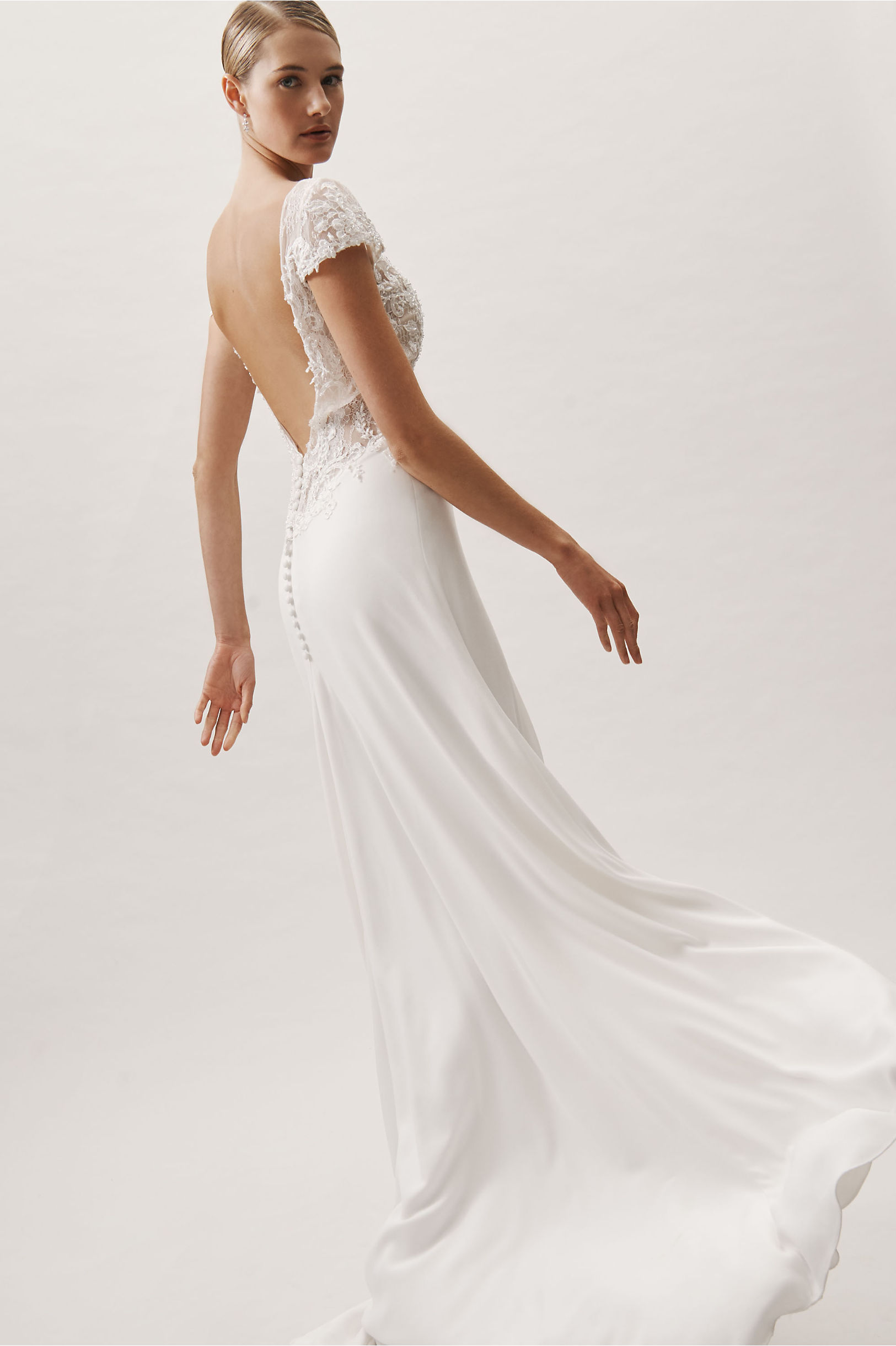 2019 Mermaid Wedding Dresses Jewel Neck Short Sleeves Sexy Backless Lace Bodice Sweep Train Bohemian Wedding Dress Custom Vestidos De Novia