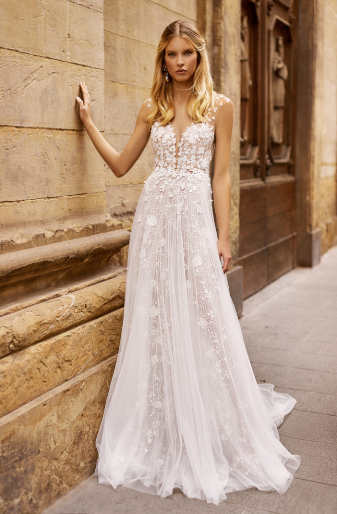 sexy spring beach wedding dresses lace appliqued beach boho v neck tulle a line backless bridal gowns vestido de novia