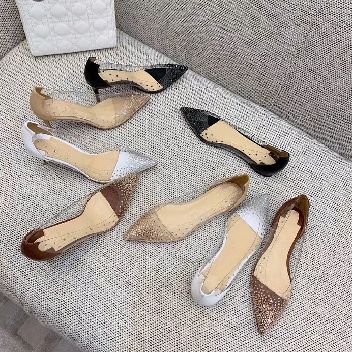 Luxurious Heels Gorgeous Red Bottom Spikoo Flat PVC Pointed Toe Women Shoes Spikes Leather Sandals Ankle Strap Gladiator Sandals34-43
Luxurious Heels Gorgeous Red Bottom Spikoo Flat PVC Pointed Toe Women Shoes Spikes Leather Sandals Ankle Strap Gladiator Sandals34-43