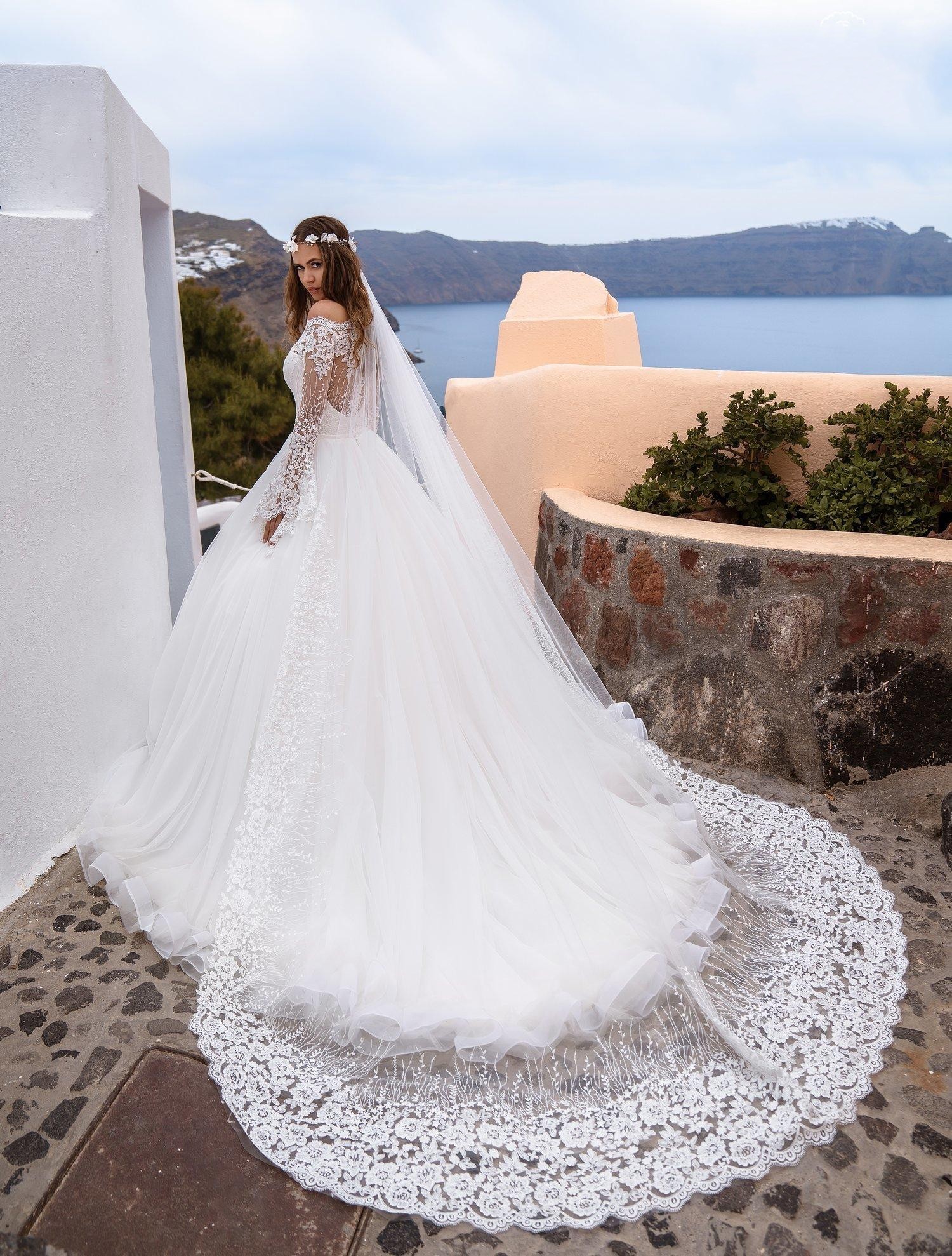 2020 White Ivory Cathedral Length Wedding Veil 3 Meters Lace Applique Edge Expensive Flowers Lace Bridal Veils Wedding Accessories Headlace
2020 White Ivory Cathedral Length Wedding Veil 3 Meters Lace Applique Edge Expensive Flowers Lace Bridal Veils Wedding Accessories Headlace