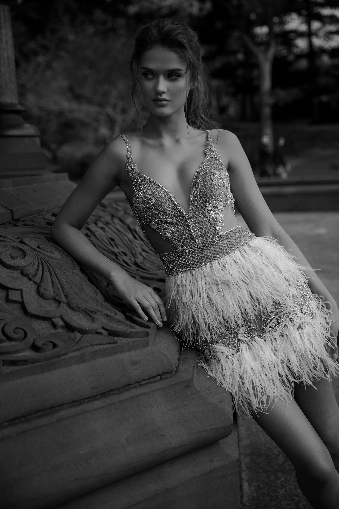 2019 Sexy Short Prom Dresses Spaghetti Straps Crystal Beaded Feathers Cocktail Party Dresses Formal Evening Gowns Custom Made