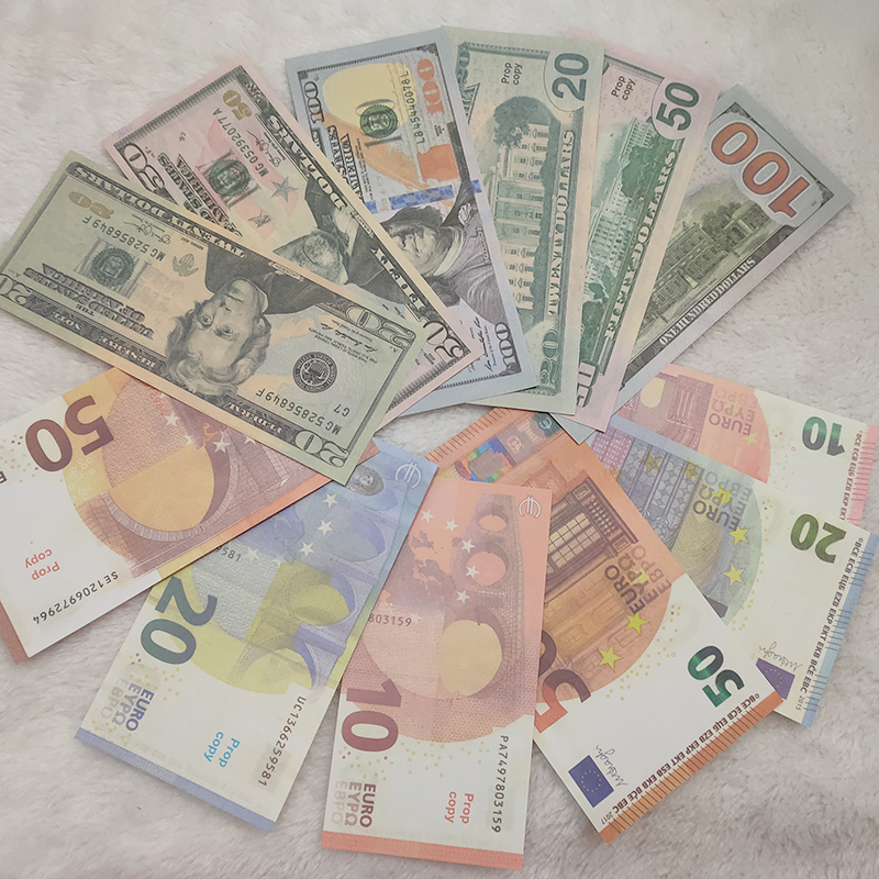 Party Supplies Fake Money Banknote 1 5 10 20 50 100 Dollar Euros Realistic Toy Bar Props Copy Currency Movie Money Faux-billets 100 PCS/Pack For Video Film
Party Supplies Fake Money Banknote 1 5 10 20 50 100 Dollar Euros Realistic Toy Bar Props Copy Currency Movie Money Faux-billets 100 PCS/Pack For Video Film