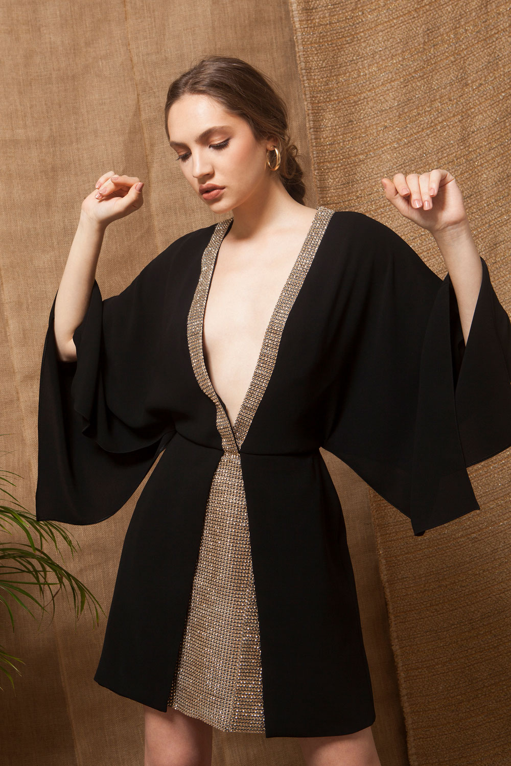 Black Short Prom Dresses V Neck Long Sleeve Rhinestones Backless Evening Gowns Cooktail Party Dress Mini Skirts Caftan Abendkleider