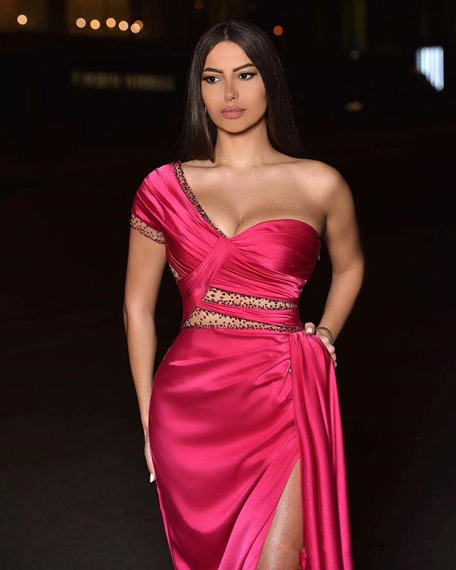 Fuchsia Side Split Evening Dresses Ruffles One Shoulder Short Sleeve 2020 Full length Elegant Red Carpet Celebrity Prom Dress