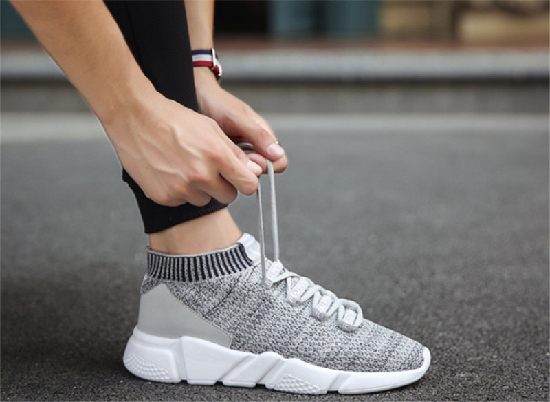With Box Hot Sale Fly woven breathable Chaussures Fashion Designer Shoes Trainers White Black Sneakers Men running Shoes
With Box Hot Sale Fly woven breathable Chaussures Fashion Designer Shoes Trainers White Black Sneakers Men running Shoes