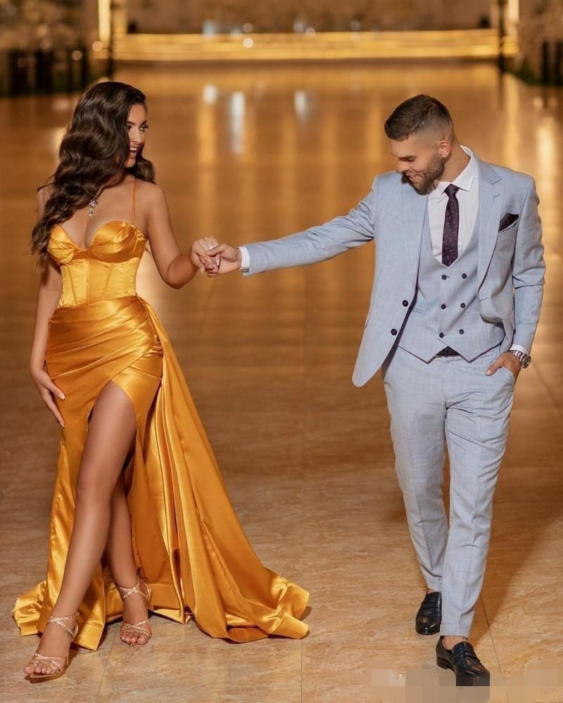 Prom Modest Gold Dresses Satin Spaghetti Straps Ruched Overskirt Sweep Train Side Slit Custom Made Evening Gown Celebrity Paty Formal Wear 6660306
