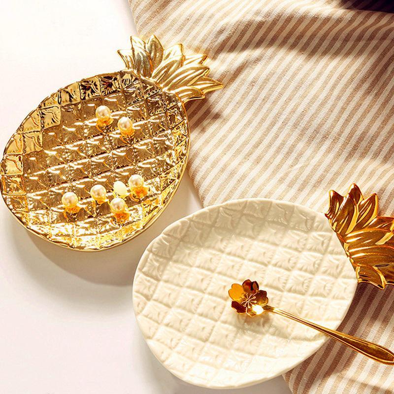 Creative Gold Pineapple Ceramic Storage Tray Golden Pineapple Jewelry Pallet Food Pallet Dry Fruit Plate Home Decoration Plate
Creative Gold Pineapple Ceramic Storage Tray Golden Pineapple Jewelry Pallet Food Pallet Dry Fruit Plate Home Decoration Plate