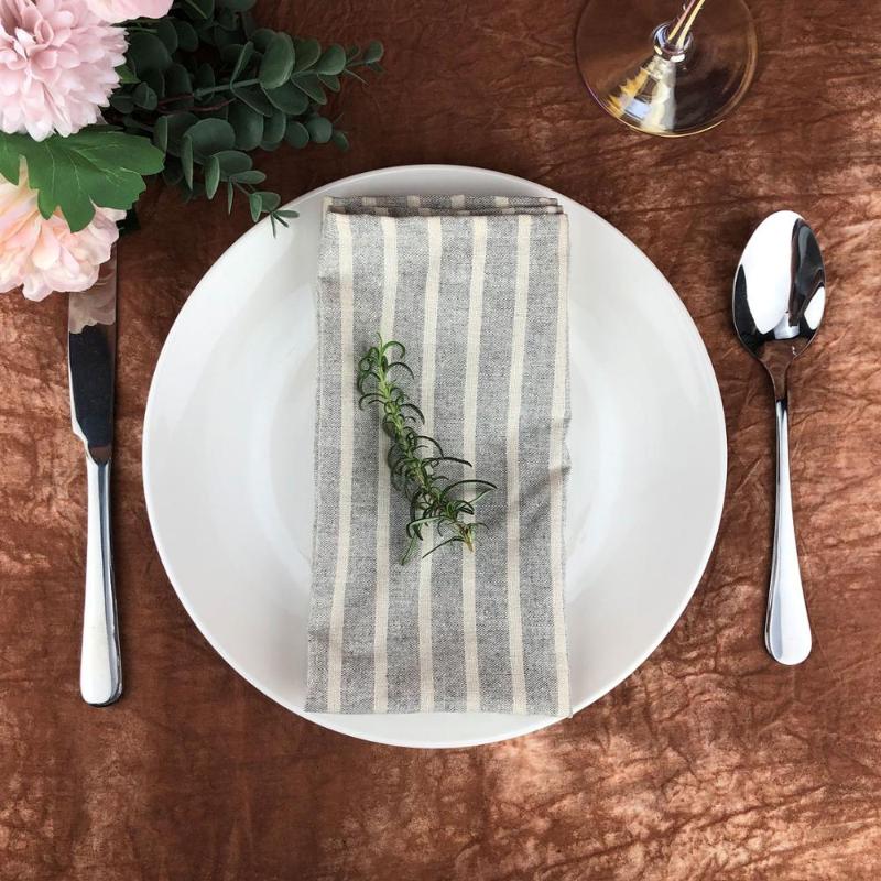 Set Of 12 Striped cloth Napkins 44 x 44cm cotton linen dinner table Napkins fabric placemats 6 colors
Set Of 12 Striped cloth Napkins 44 x 44cm cotton linen dinner table Napkins fabric placemats 6 colors
