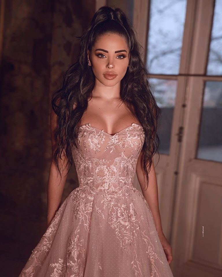 Short Prom Dresses with Detachable Train Lace Appliqued A Line Sweetheart Arabic Evening Dress Custom Made Luxury Formal Party Gowns