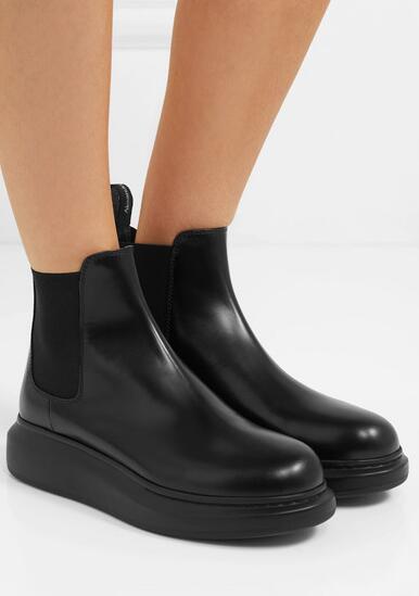 Perfect Winter Women Fashion Boots Black,White Glossed-leather Ankle Boots For Women Perfect Luxury Bottines Outdoor Chunky Sneakers, Original box;dust bag;card
Perfect Winter Women Fashion Boots Black,White Glossed-leather Ankle Boots For Women Perfect Luxury Bottines Outdoor Chunky Sneakers, Original box;dust bag;card