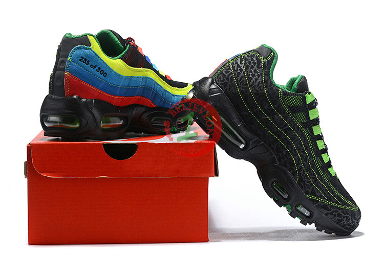 2019 New Sole Collector 235 of 300 Multicolor Mens Running Casual Shoes Triple Black White Sports Designer Trainers Sneakers Size 40-46
2019 New Sole Collector 235 of 300 Multicolor Mens Running Casual Shoes Triple Black White Sports Designer Trainers Sneakers Size 40-46