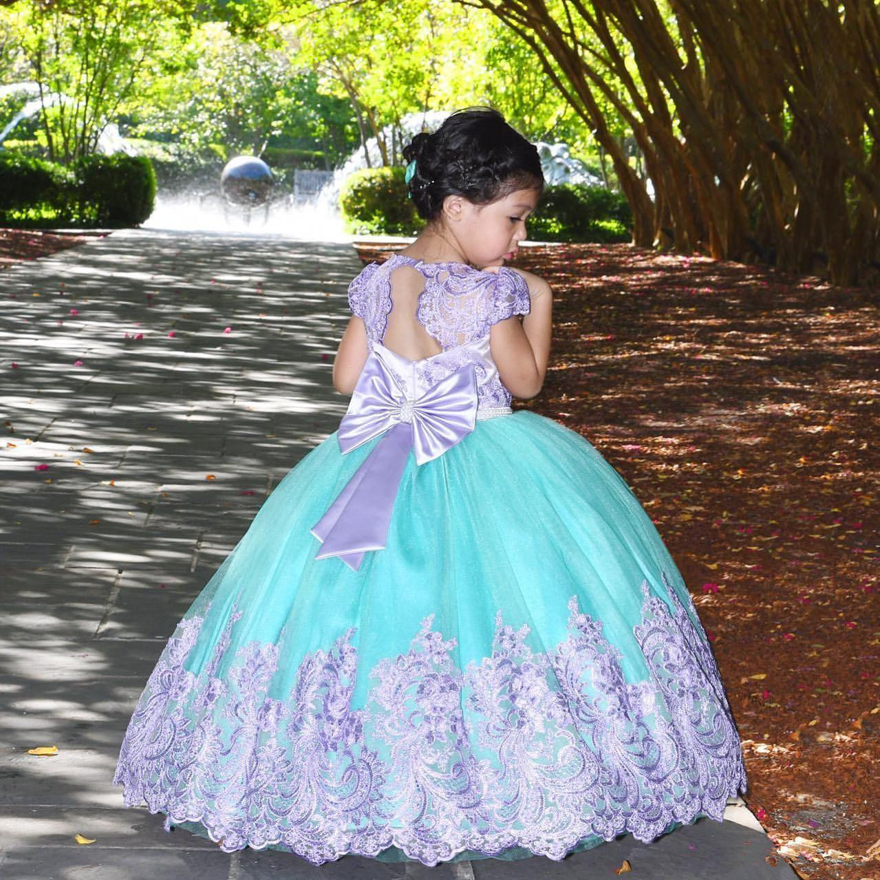 Pearls Lace 2020 Flower Girl Dress Blue Ball Gown Tulle Little Girl Wedding Gowns Vintage Short Sleeve Communion Pageant Dresses
