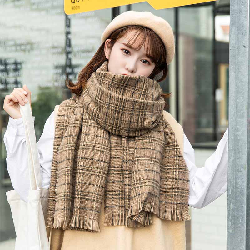 HOUMDSTOOTH The Wool Soinning Scarf Sweet Fragrance Style Scarf Windproof and Thickened Scarf Tassel Shawl
HOUMDSTOOTH The Wool Soinning Scarf Sweet Fragrance Style Scarf Windproof and Thickened Scarf Tassel Shawl