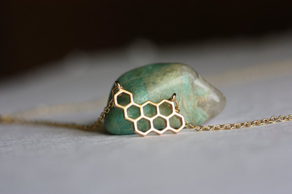 Honey Comb Bee Hive pendant chain Necklace Cute Honeycomb Beehive Necklaces Hexagon Necklace women gift jewelry