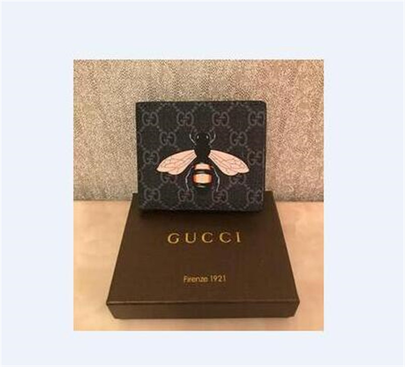 2q0 Hot Sell Fashion Folding Letter Black Wallet Purse Classic Short Wallet Gifts For Men Women Black Wallets Bags, No box
2q0 Hot Sell Fashion Folding Letter Black Wallet Purse Classic Short Wallet Gifts For Men Women Black Wallets Bags, No box